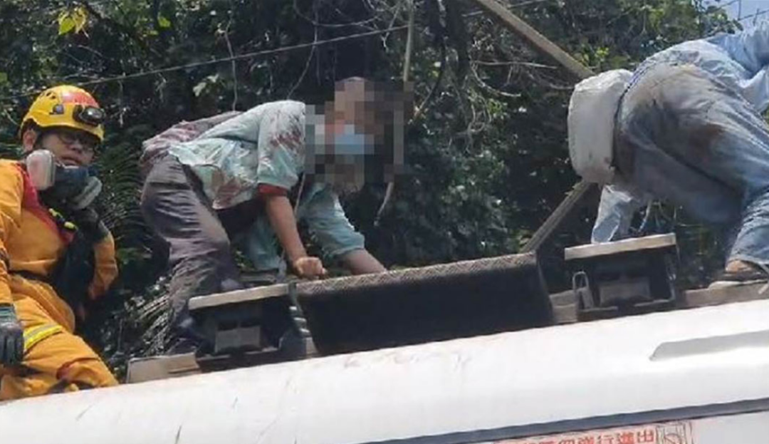 41人亡,上百人傷!台灣列車嚴重事故,駕駛艙被削半、車廂嚴重變形