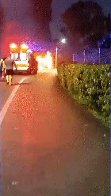 裕廊山严重车祸，货车被熊熊烈火吞噬！7人仓皇跳车