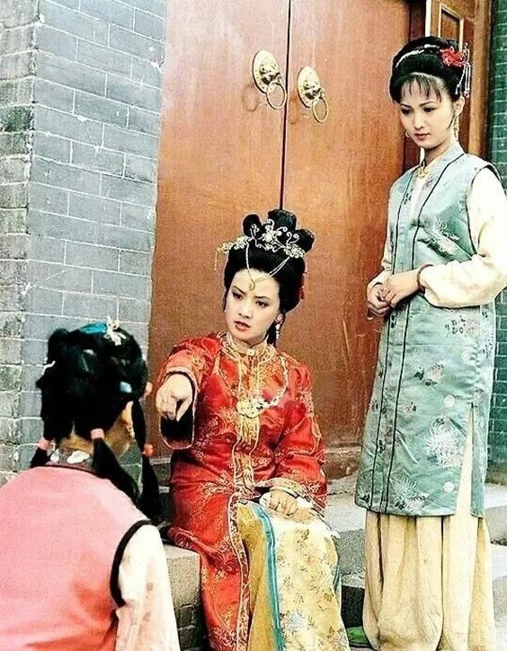 《红楼梦》里的“打戏”
