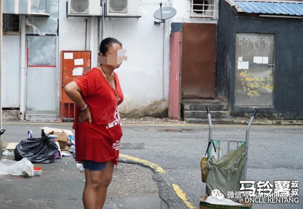 无力支付房租，夫妻流落街头被老鼠咬