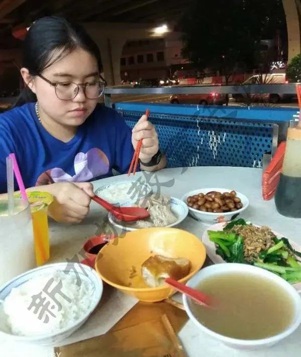 换一个跑道，成就更好 ——女儿求学新加坡之父亲感悟