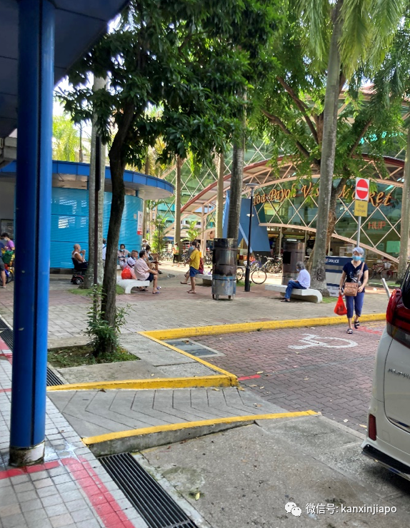 新加坡高警戒狀態,德士大叔無奈“躲”後備箱吃午餐