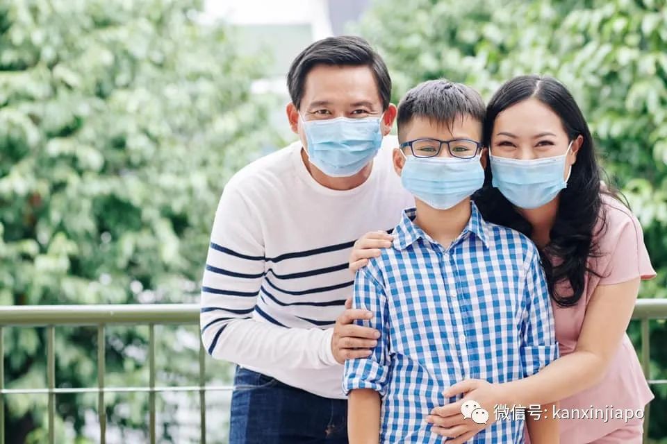 新加坡收紧防疫措施，“夫妻俩带年幼孩子出门，算不算违规？”