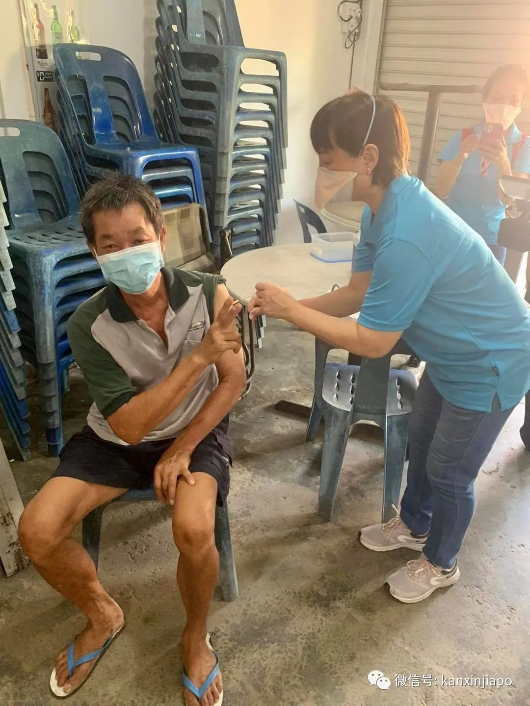 推薦和陪伴年長者去打疫苗有獎勵拿!新加坡政府真是操碎了心