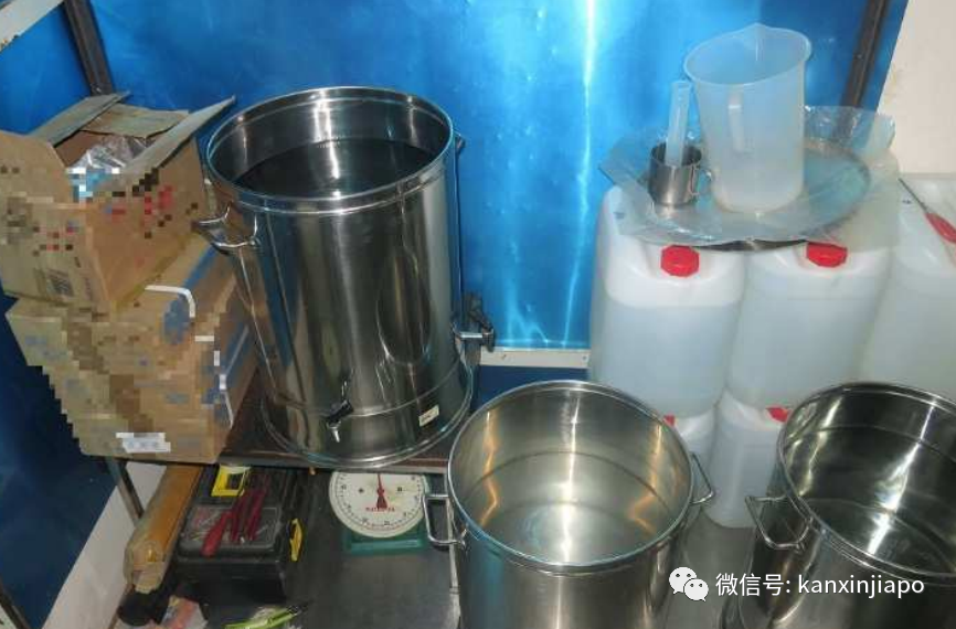在新加坡厂房竟变私酿酒坊，两名中国男子遭逮捕
