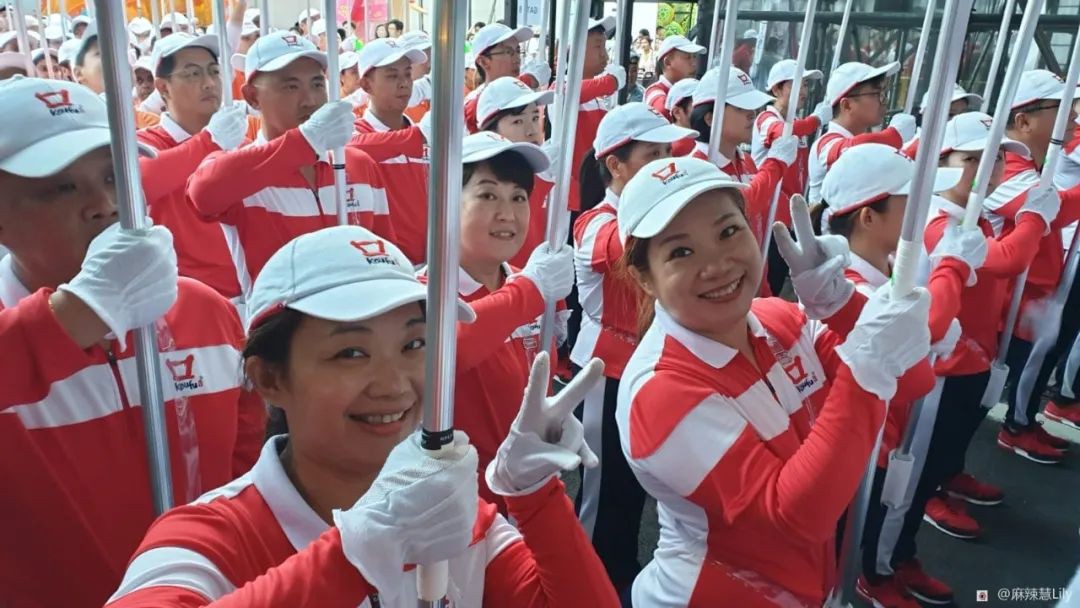 “我参与了新加坡国庆表演！分享排演中的苦辣酸甜”