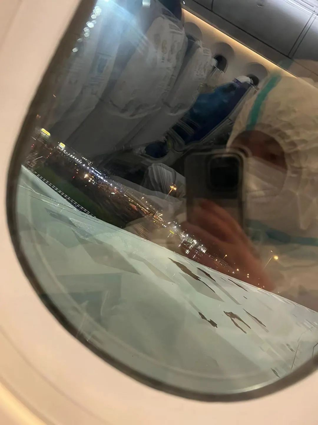 “本以爲逃離了新加坡疫情,可誰曾想我卻在回國七天後被確診”