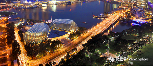 小小姐弟藝術家在新加坡國家級藝術中心開個人畫展,背後還有這個的原因...