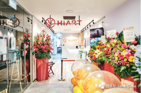 小小姐弟藝術家在新加坡國家級藝術中心開個人畫展,背後還有這個的原因...