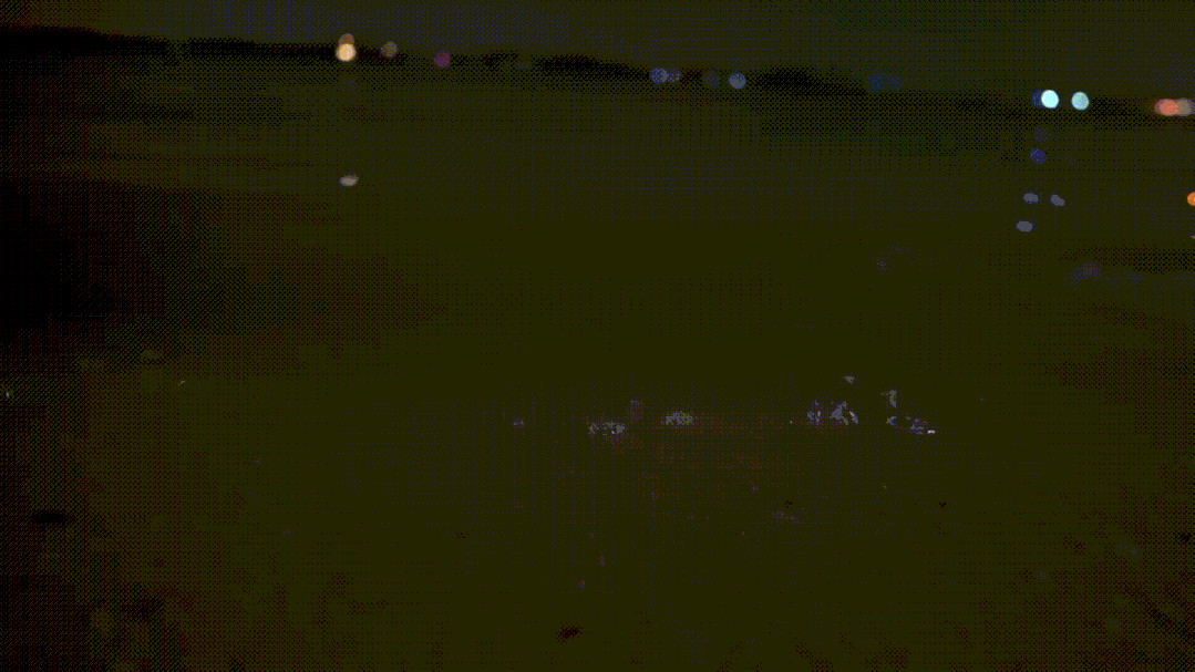 藍色的熒光海浪,仿佛被施了魔法的新加坡海灘