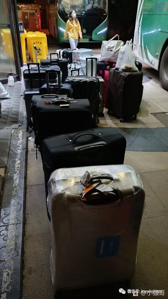 “多次熔断后，我终于到了成都……” 附行前检测、机场安检全攻略