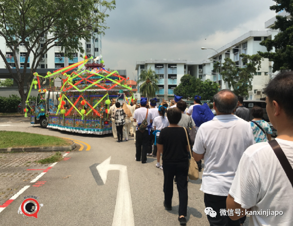 新加坡去年死亡增幅是平均值的五倍，新冠虽不杀伯仁，伯仁由新冠而死