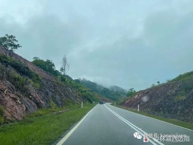 “在新加坡闷了两年，我终于开车回马来西亚探亲咯”
