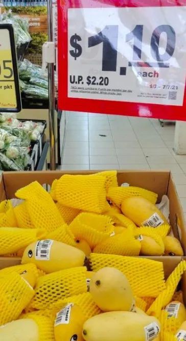 1新幣白菜價,我在新加坡巴刹實現水果采購自由