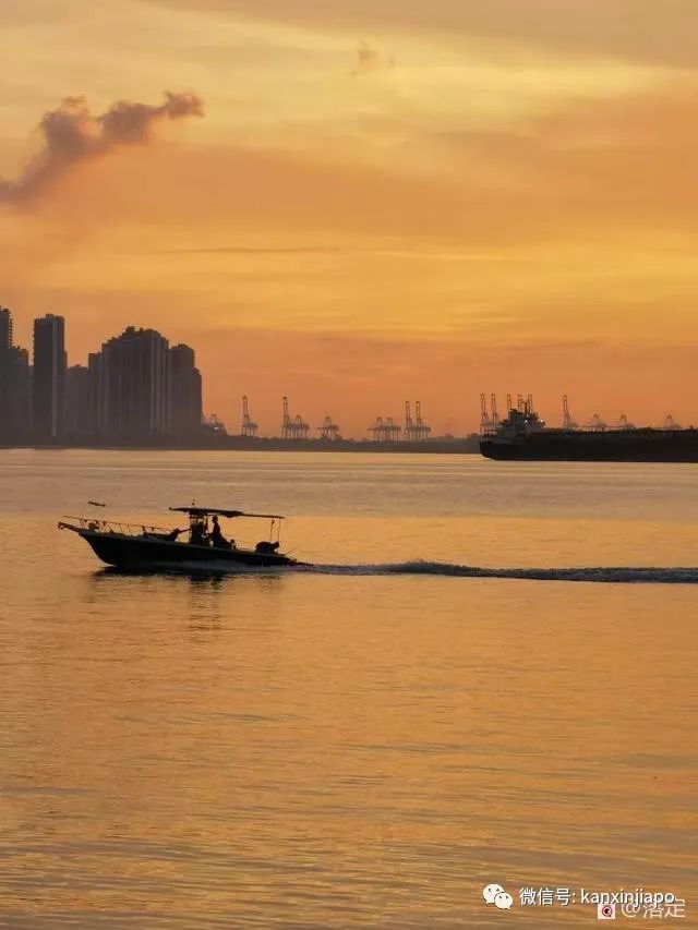 在新加坡看落霞云归,远眺柔佛海峡灯塔复明