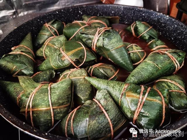 中国粽子来到新加坡后竟然变成了这个样子……