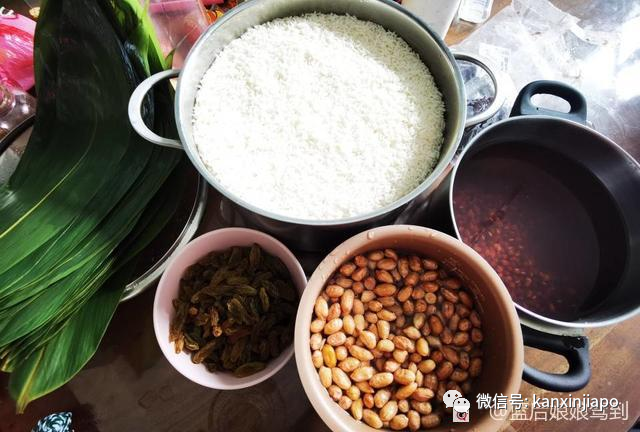 中国粽子来到新加坡后竟然变成了这个样子……