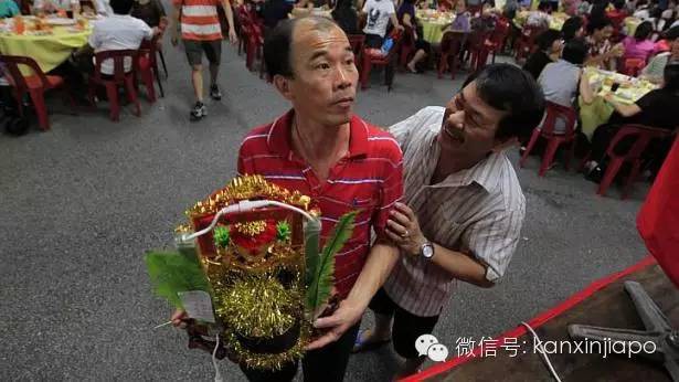 鬼月来了，新加坡农历七月有哪些祭祀活动和禁忌？