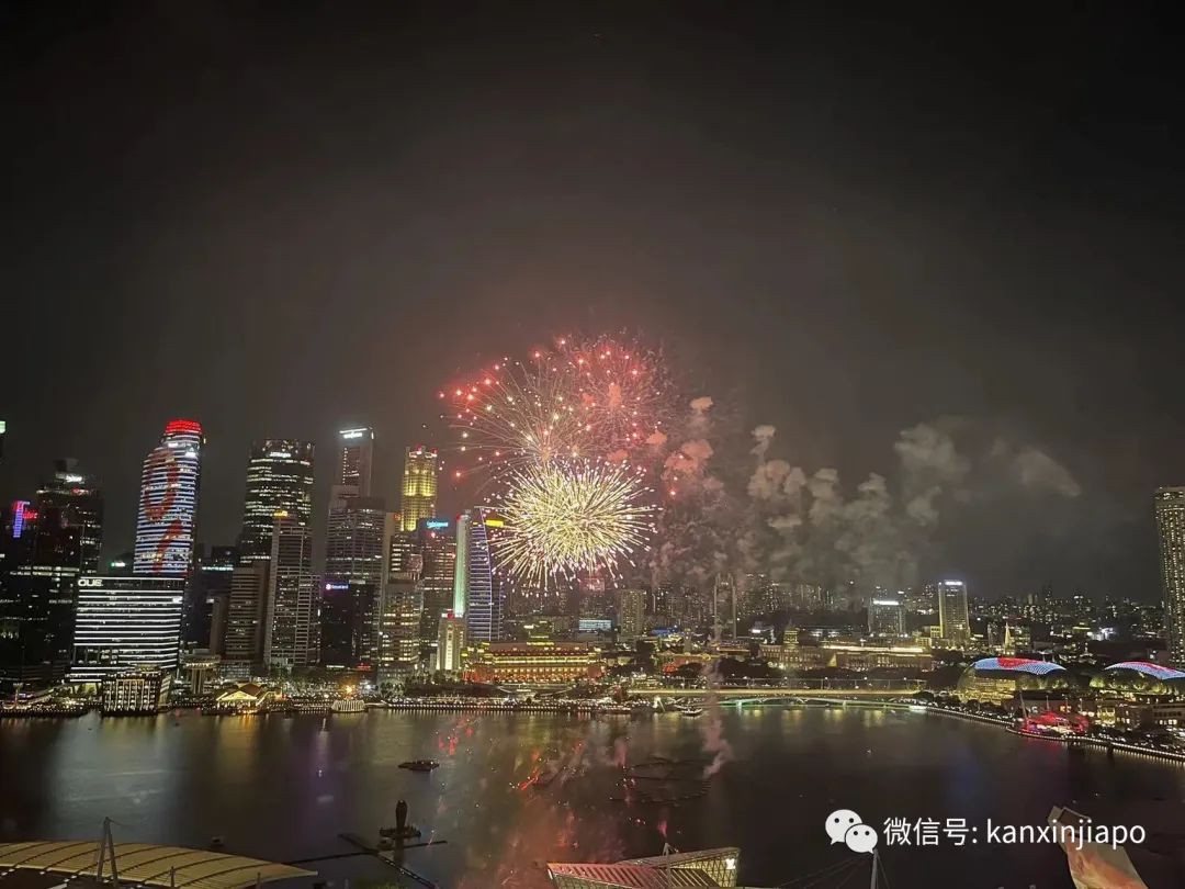 今夜国庆烟火璀璨，历数着新加坡的三灾八难