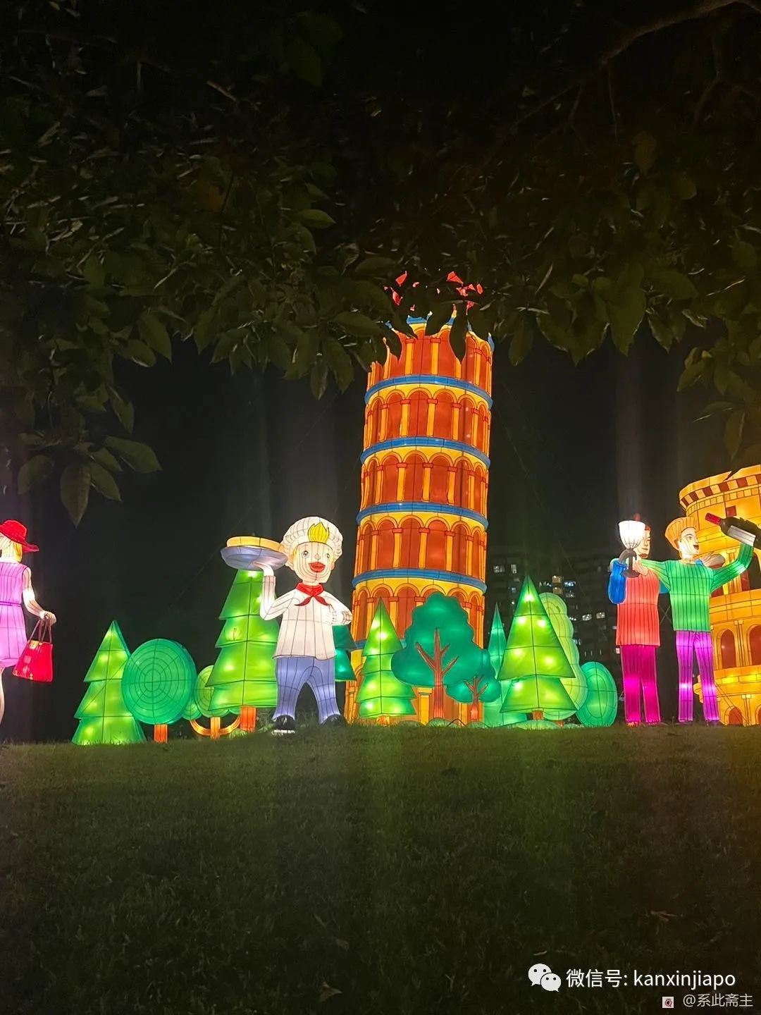中秋节赏月变赏人从众，新加坡裕廊湖花园人山人海