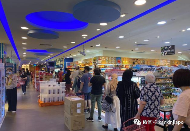 新加坡到處都在排隊!讀懂這些現象,你就讀懂了人性