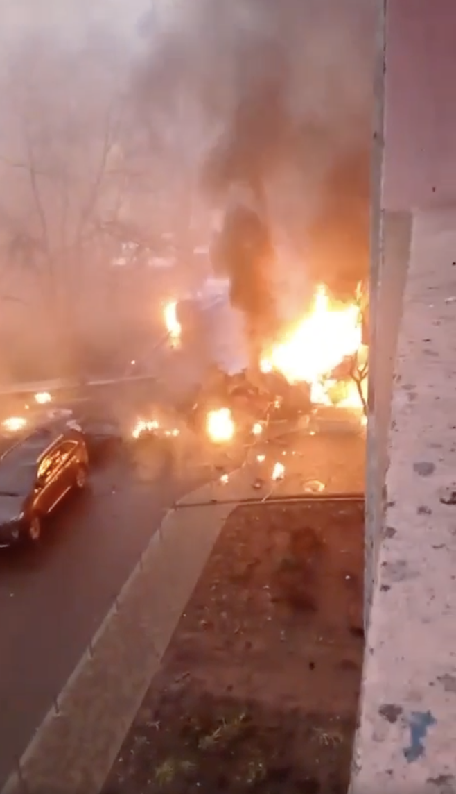 悲剧！直升机着火后坠毁，至少16人死亡，含乌克兰内政部长