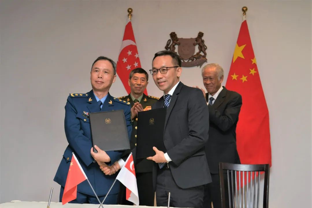 中国国防部长访新，见了哪些新加坡领导人？