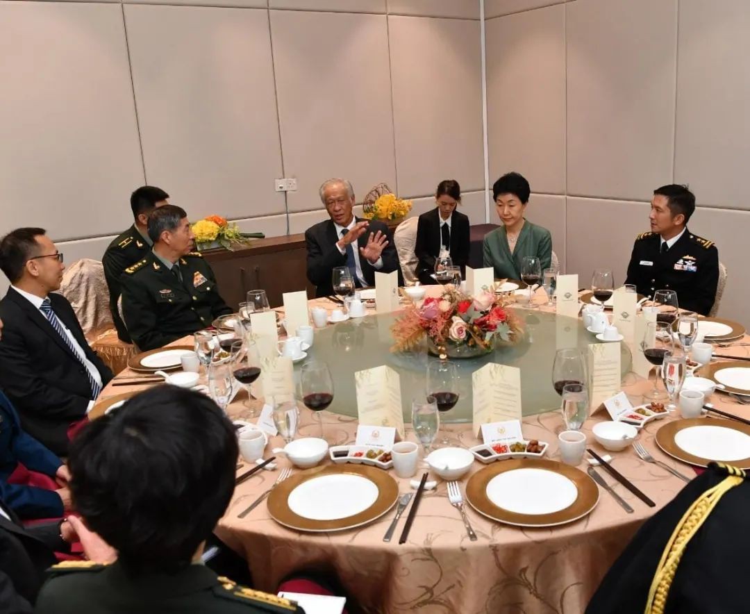 中国国防部长访新，见了哪些新加坡领导人？