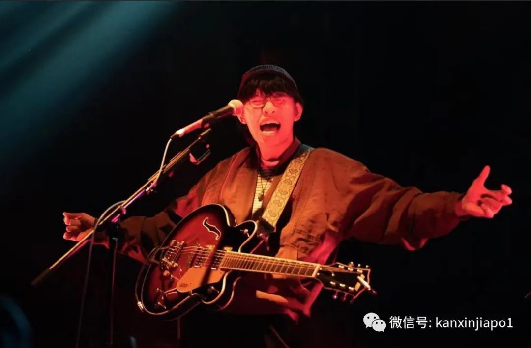 火遍《乐队的夏天》,民谣新秀椅子乐团终于来新加坡了!