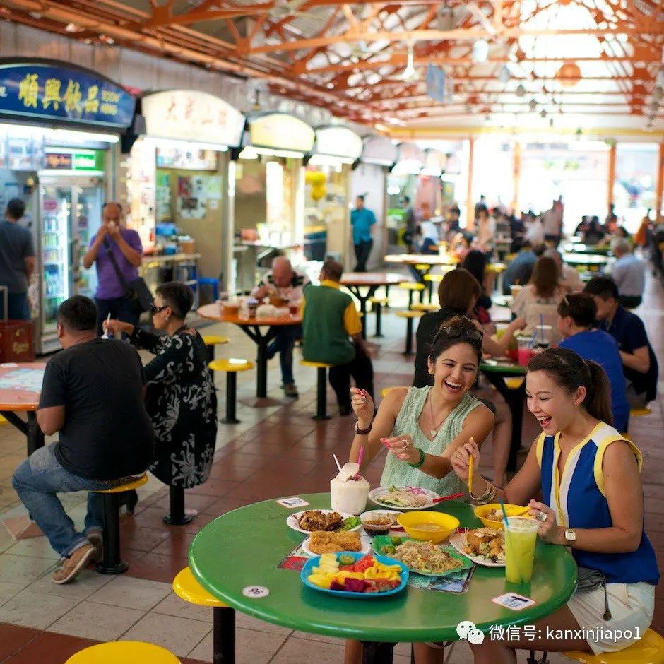 從不習慣到迷戀南洋味道，留學生眼裏的新加坡小販中心
