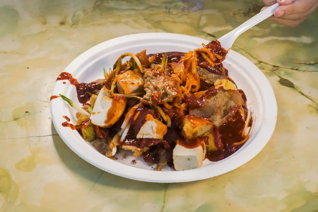 叻沙、咖喱面、娘惹菜...隐藏在马来西亚槟城小巷里的美食