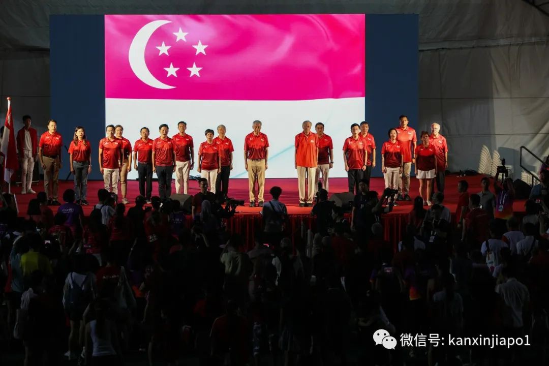 新加坡国庆嘉年华,李显龙、黄循财也去打卡了