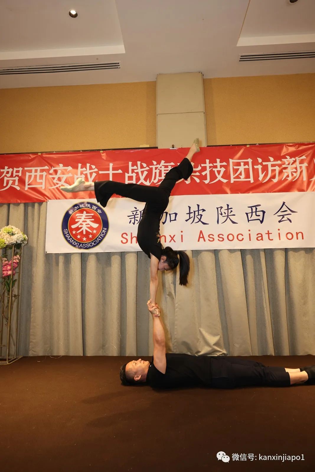 陕西西安战士战旗杂技团庆功晚宴,天鹅湖表演完美落幕