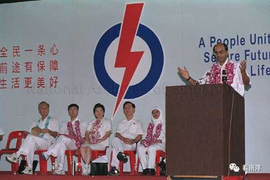 在新加坡，总统的独立性很重要；三位总统候选人，到底谁独立？