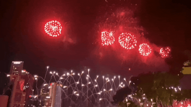 燃爆了！新加坡58周年国庆庆典现场直击