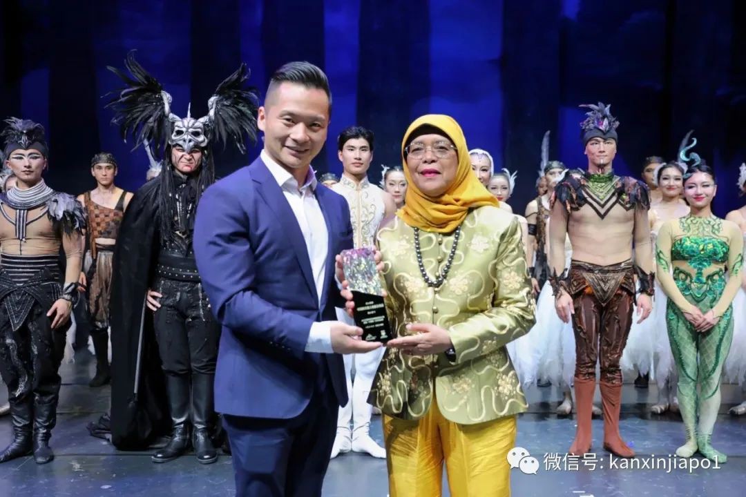 陕西西安战士战旗杂技团庆功晚宴,天鹅湖表演完美落幕