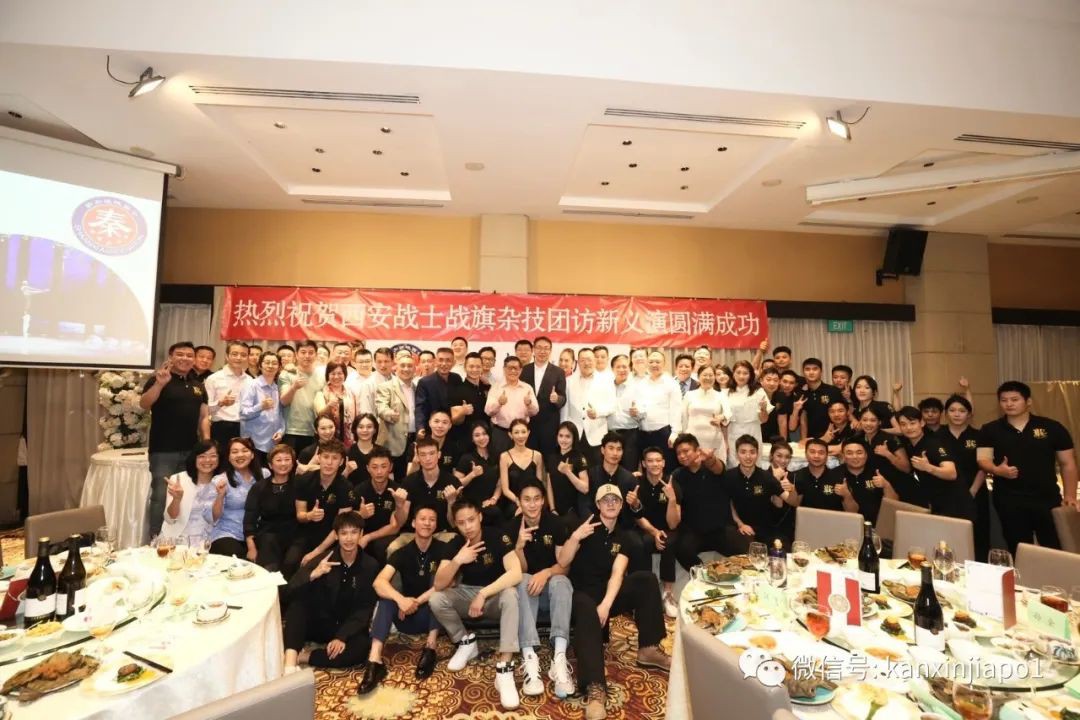 陕西西安战士战旗杂技团庆功晚宴,天鹅湖表演完美落幕
