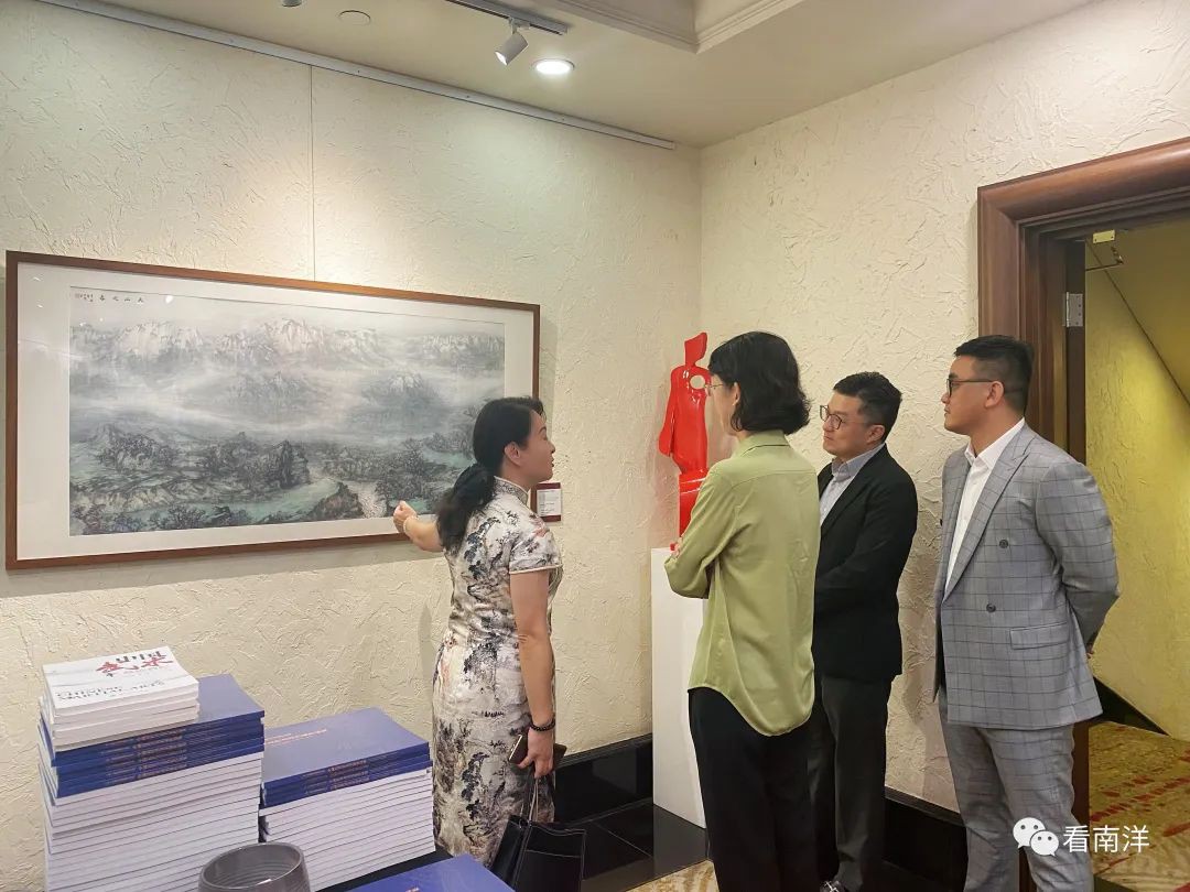 画坛名宿、美院教授...中国书画名家的100幅作品在新加坡展出