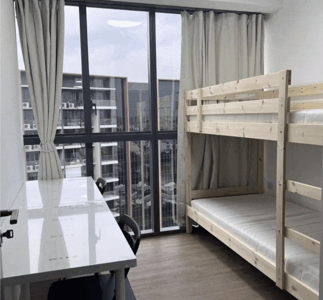 实龙岗中心地段超实惠学生公寓,多种房型可供选择,包吃包住还管学习