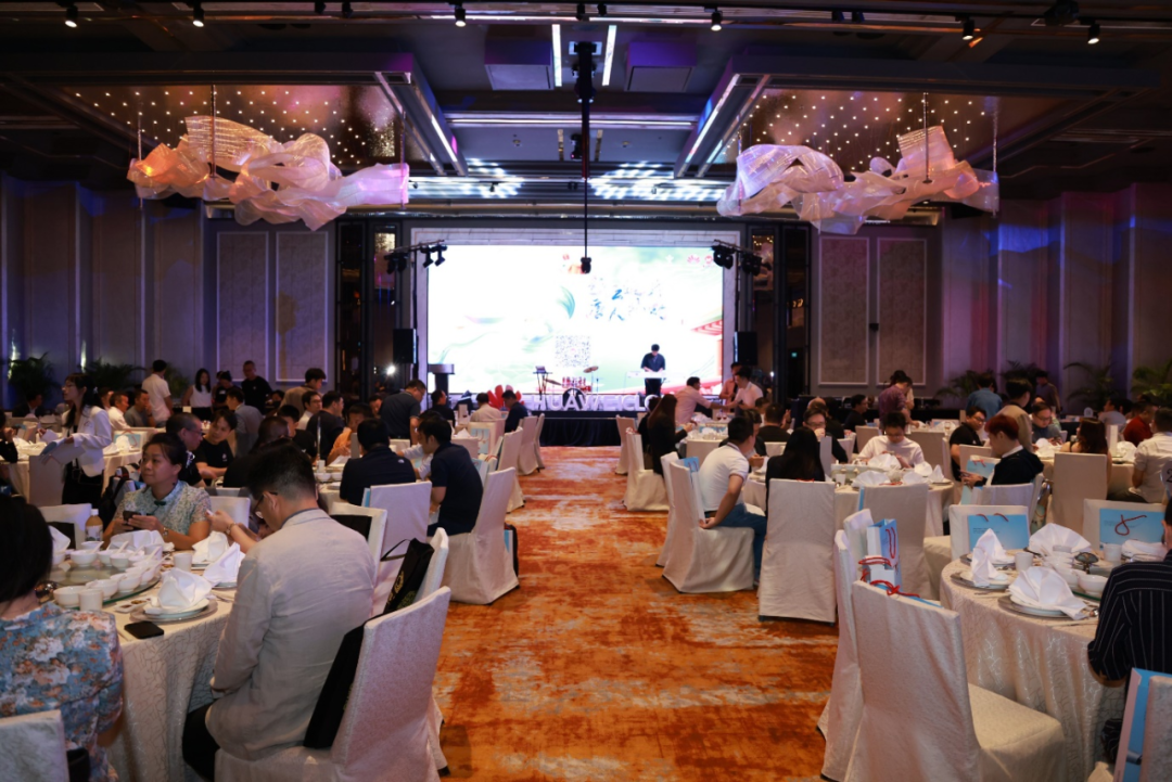 中资企业家齐聚中秋晚会，畅谈出海新加坡的行业动向