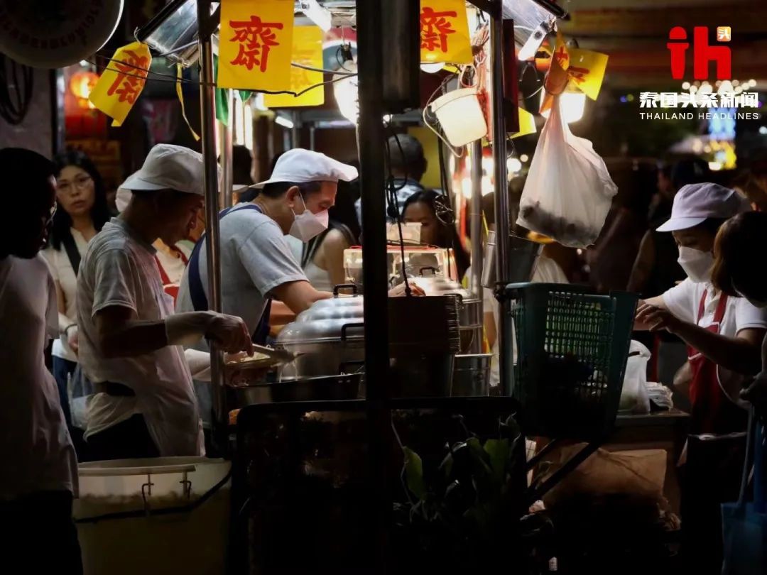 热闹非凡,游客蜂拥!曼谷唐人街九皇斋节十日欢庆!