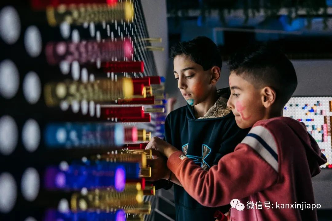 史莱姆、霓虹墙！澳洲儿童游乐场 Chaos Lab 登场新加坡，做次疯狂小小科学家