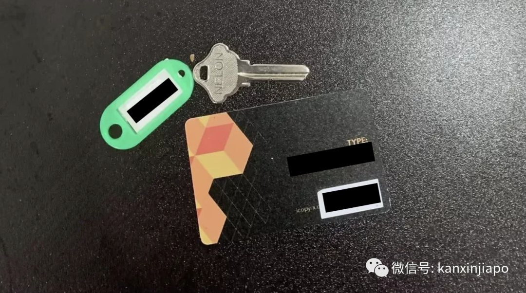 避坑!中国留学生在新加坡租房遇到了糟心事,公寓墙壁渗污水发霉,门卡无故失效,更有甚者...