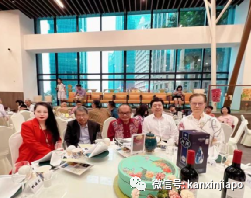 当美酒遇上文学......品酒、读书、诗朗诵，更有《桥洞里面看月亮》新书发布