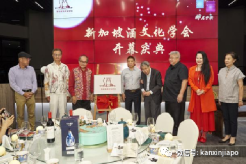 当美酒遇上文学......品酒、读书、诗朗诵，更有《桥洞里面看月亮》新书发布