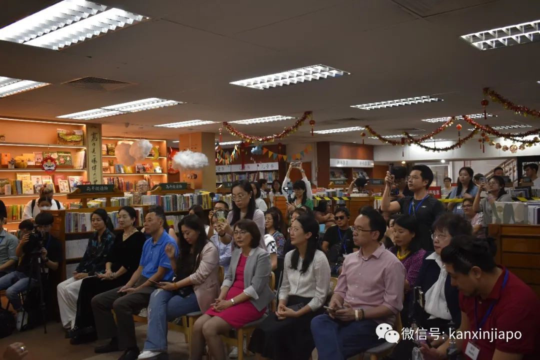 刘畊宏夫妇来新加坡啦！新加坡眼现场直击签书见面会