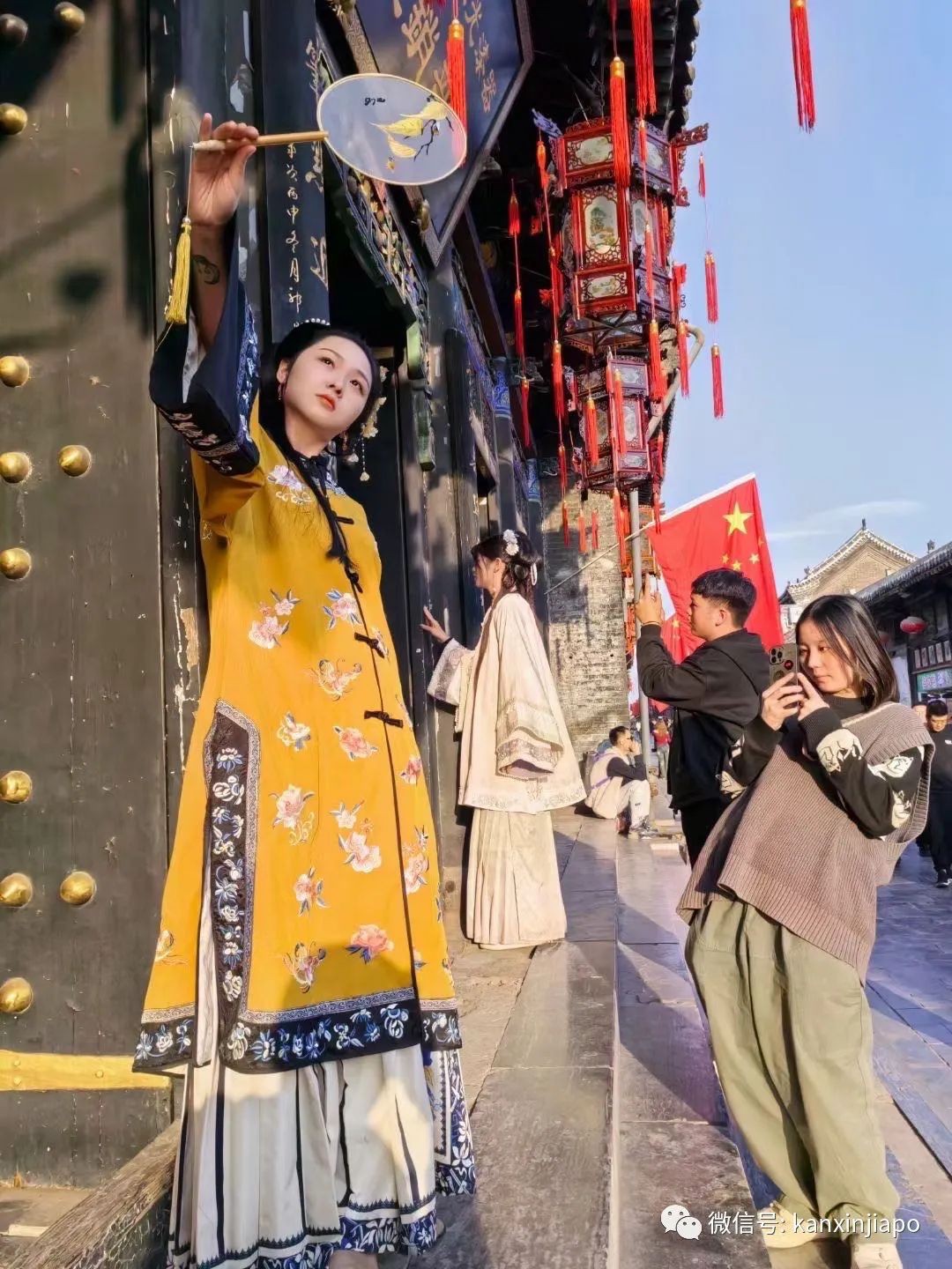 新加坡的“饮胜”响彻古城平遥,却丝毫不敢干扰五台山的清净