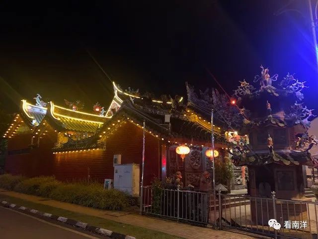 来马来西亚古晋旅游,来看看这三座华人寺庙