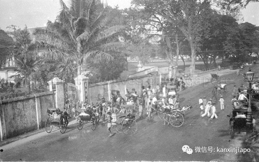 在新加坡,上台领奖的,不少都是中国新移民......