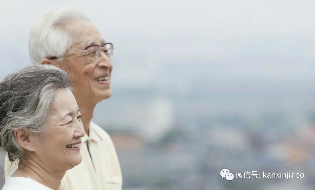 新加坡家属签证到期，但是父母却还在中国怎么办？